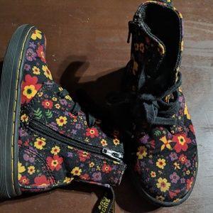 Dr Martens toddler size 7
